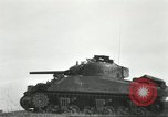 Standbild alliierten Panzer Anzio Italien, 1944, aus Sekunde 53 historischem Filmmaterial Videoclip 65675059398