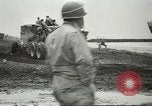 Standbild 5 Soldaten Anzio Italien, 1944, aus Sekunde 22 historischem Filmmaterial Videoclip 65675059402
