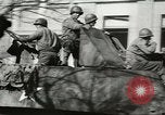 Standbild 5 Soldaten Anzio Italien, 1944, aus Sekunde 46 historischem Filmmaterial Videoclip 65675059402