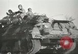Standbild 5 Soldaten Anzio Italien, 1944, aus Sekunde 12 historischem Filmmaterial Videoclip 65675059403