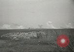 Standbild 5 Soldaten Anzio Italien, 1944, aus Sekunde 30 historischem Filmmaterial Videoclip 65675059403