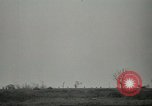 Standbild 5 Soldaten Anzio Italien, 1944, aus Sekunde 36 historischem Filmmaterial Videoclip 65675059403