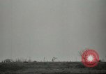 Standbild 5 Soldaten Anzio Italien, 1944, aus Sekunde 37 historischem Filmmaterial Videoclip 65675059403