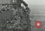 Standbild Alliierter Fallschirmjäger Mittelmeer, 1944, aus Sekunde 13 historischem Filmmaterial Videoclip 65675059416
