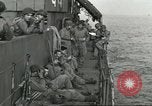 Standbild Alliierter Fallschirmjäger Mittelmeer, 1944, aus Sekunde 22 historischem Filmmaterial Videoclip 65675059416