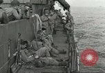 Standbild Alliierter Fallschirmjäger Mittelmeer, 1944, aus Sekunde 27 historischem Filmmaterial Videoclip 65675059416