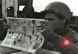 Standbild Alliierter Fallschirmjäger Mittelmeer, 1944, aus Sekunde 38 historischem Filmmaterial Videoclip 65675059416
