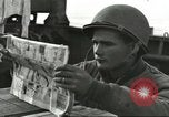 Standbild Alliierter Fallschirmjäger Mittelmeer, 1944, aus Sekunde 39 historischem Filmmaterial Videoclip 65675059416