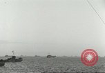 Standbild Alliierter Fallschirmjäger Mittelmeer, 1944, aus Sekunde 48 historischem Filmmaterial Videoclip 65675059416
