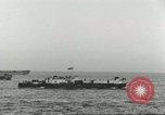 Standbild Alliierter Fallschirmjäger Mittelmeer, 1944, aus Sekunde 62 historischem Filmmaterial Videoclip 65675059416