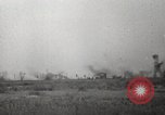 Standbild Alliierte Artilleriefeuer Anzio Italien, 1944, aus Sekunde 14 historischem Filmmaterial Videoclip 65675059417