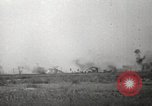 Standbild Alliierte Artilleriefeuer Anzio Italien, 1944, aus Sekunde 16 historischem Filmmaterial Videoclip 65675059417