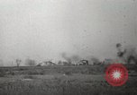 Standbild Alliierte Artilleriefeuer Anzio Italien, 1944, aus Sekunde 18 historischem Filmmaterial Videoclip 65675059417