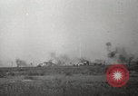Standbild Alliierte Artilleriefeuer Anzio Italien, 1944, aus Sekunde 22 historischem Filmmaterial Videoclip 65675059417