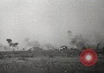 Standbild Alliierte Artilleriefeuer Anzio Italien, 1944, aus Sekunde 28 historischem Filmmaterial Videoclip 65675059417