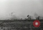 Standbild Alliierte Artilleriefeuer Anzio Italien, 1944, aus Sekunde 47 historischem Filmmaterial Videoclip 65675059417
