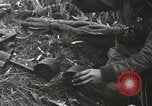 Standbild alliierten Soldaten Anzio Italien, 1944, aus Sekunde 17 historischem Filmmaterial Videoclip 65675059418