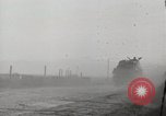 Standbild M4 Tanks Anzio Italien, 1944, aus Sekunde 38 historischem Filmmaterial Videoclip 65675059419