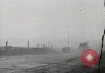 Standbild M4 Tanks Anzio Italien, 1944, aus Sekunde 40 historischem Filmmaterial Videoclip 65675059419