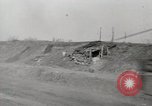 Standbild M4 Tanks Anzio Italien, 1944, aus Sekunde 54 historischem Filmmaterial Videoclip 65675059419