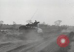 Standbild M4 Tanks Anzio Italien, 1944, aus Sekunde 61 historischem Filmmaterial Videoclip 65675059419
