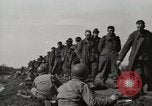 Standbild deutschen Gefangenen Anzio Italien, 1944, aus Sekunde 7 historischem Filmmaterial Videoclip 65675059420