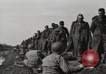 Standbild deutschen Gefangenen Anzio Italien, 1944, aus Sekunde 9 historischem Filmmaterial Videoclip 65675059420