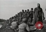 Standbild deutschen Gefangenen Anzio Italien, 1944, aus Sekunde 10 historischem Filmmaterial Videoclip 65675059420