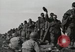 Standbild deutschen Gefangenen Anzio Italien, 1944, aus Sekunde 14 historischem Filmmaterial Videoclip 65675059420
