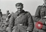 Standbild deutschen Gefangenen Anzio Italien, 1944, aus Sekunde 40 historischem Filmmaterial Videoclip 65675059420