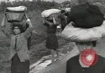 Standbild USA Armee Neapel Italien, 1943, aus Sekunde 23 historischem Filmmaterial Videoclip 65675059423