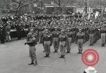 Immagine di Ottantaduesima AirBorne Division homecoming parade New York City USA, 1946, secondo 16 filmato di repertorio 65675059429