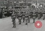 Immagine di Ottantaduesima AirBorne Division homecoming parade New York City USA, 1946, secondo 18 filmato di repertorio 65675059429