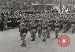 Immagine di Ottantaduesima AirBorne Division homecoming parade New York City USA, 1946, secondo 21 filmato di repertorio 65675059429