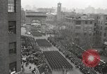 Immagine di Ottantaduesima AirBorne Division homecoming parade New York City USA, 1946, secondo 38 filmato di repertorio 65675059429
