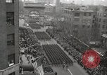 Immagine di Ottantaduesima AirBorne Division homecoming parade New York City USA, 1946, secondo 40 filmato di repertorio 65675059429