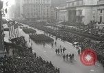 Immagine di Ottantaduesima AirBorne Division homecoming parade New York City USA, 1946, secondo 54 filmato di repertorio 65675059429