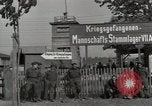 Image German POW camp Stalag VII-A Moosburg Allemagne Bavière, 1945, de la seconde 11 séquences d'archives historiques vidéo 65675059434