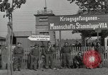 Image German POW camp Stalag VII-A Moosburg Allemagne Bavière, 1945, de la seconde 15 séquences d'archives historiques vidéo 65675059434
