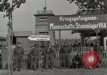 Image German POW camp Stalag VII-A Moosburg Allemagne Bavière, 1945, de la seconde 16 séquences d'archives historiques vidéo 65675059434