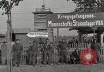Image German POW camp Stalag VII-A Moosburg Allemagne Bavière, 1945, de la seconde 20 séquences d'archives historiques vidéo 65675059434