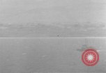 Standbild shell Burst Italien, 1943, aus Sekunde 21 historischem Filmmaterial Videoclip 65675059451