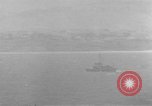 Standbild shell Burst Italien, 1943, aus Sekunde 22 historischem Filmmaterial Videoclip 65675059451