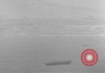 Standbild shell Burst Italien, 1943, aus Sekunde 28 historischem Filmmaterial Videoclip 65675059451