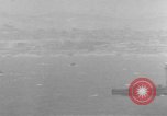 Standbild shell Burst Italien, 1943, aus Sekunde 30 historischem Filmmaterial Videoclip 65675059451