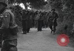 Image Des prisonniers allemands Normandie France, 1944, de la seconde 11 séquences d'archives historiques vidéo 65675059454