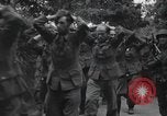 Image Des prisonniers allemands Normandie France, 1944, de la seconde 32 séquences d'archives historiques vidéo 65675059454