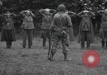 Image Des prisonniers allemands Normandie France, 1944, de la seconde 51 séquences d'archives historiques vidéo 65675059454