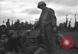 Image Des prisonniers allemands Normandie France, 1944, de la seconde 18 séquences d'archives historiques vidéo 65675059455