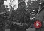 Image Des prisonniers allemands Normandie France, 1944, de la seconde 55 séquences d'archives historiques vidéo 65675059455